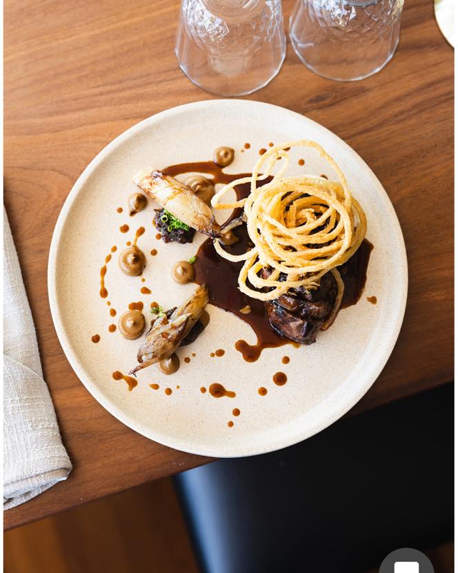 Elliott's Steakhouse X Mr Barval